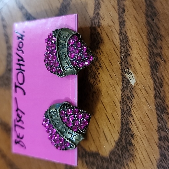 Betsey Johnson Pink Gemstone Heart Earrings - Picture 4 of 6